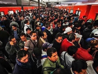 web-42-Metro Pantitlán