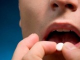 Recetan más analgésicos a mujeres