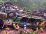 Vuelca autobús en Perú; 30 muertos y 14 heridos