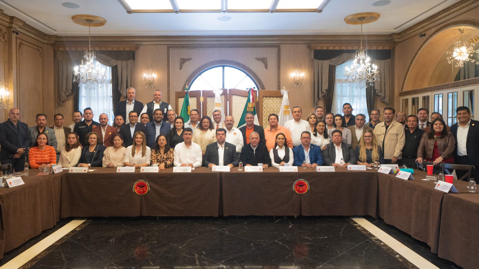 Pedro Haces, presidente de la Comisión Especial de T-MEC, impulsa el talento mexicano como estrategia para mejores acuerdos comerciales con los socios de Norteamérica.