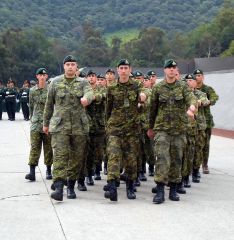 pol nal9 desfile militar1