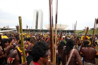 internacional politi---indios1