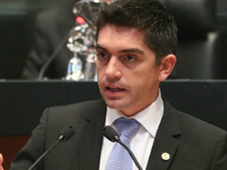 pol nal9-Luis Fernando Salazar