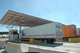 PUENTE COMERCIO MUNDIAL