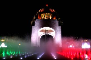 CIUDAD1-turismo-df-noche-mexico