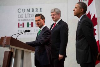 pena asi le fue4-cum