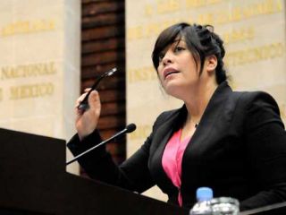 pol-Lilia Aguilar Gil