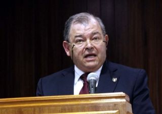  Edgar Elias Azar
