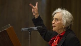 ELENA PONIATOWSKA