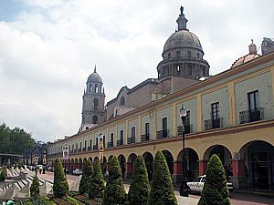 los portales toluca