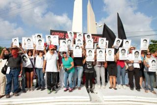 ayotzinapadiputados2