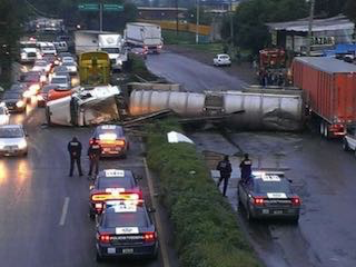 trailer volcado