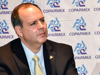 gustavo de hoyos