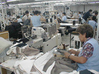 12B1 EMPRESA-MANUFACTURERA