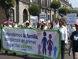 1 politica nacional-familiaweb