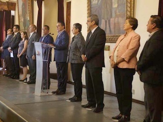 2 gabinete silvano aureoles-web
