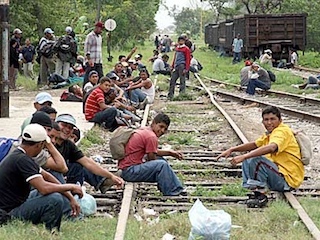 1 pol int-indocumentados-web