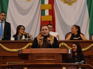 Ciudad-Elizabeth MateosW