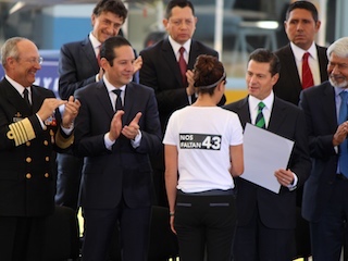 asi-Premios-AMC-WB