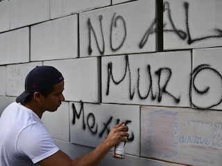 intpol-no-al-muro-WB