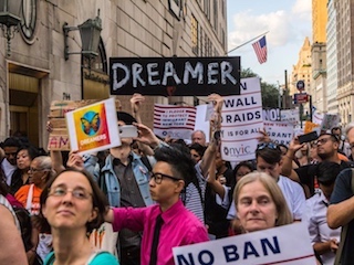 intpol-dreamers-WB