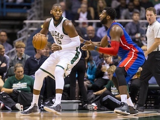 VD-Pistons-Bucks-NBA-WB