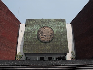 2breves-edificioH-WB
