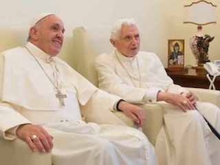 43-notint-benedicto-papa-francisco-WB