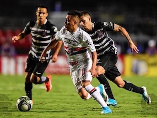 51-sao-paulo-vs-corinthians-WB