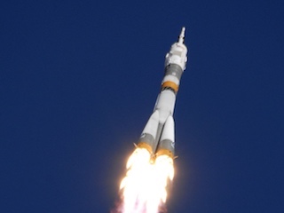 1-polnal-carrera-espacial-WB