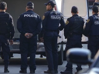 web-3-Enfrentamiento-Policias