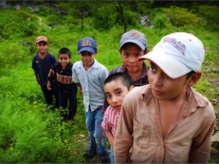 web-ninos-migrantes