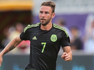 web-52-Miguel Layún