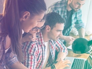 web-32-eint--AP jovenes