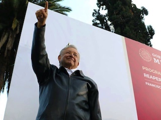 web-21-universidades-amlo