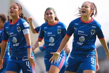 web-52-pumas-femenil