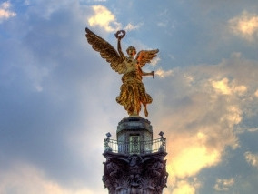 20130315 angel de la independencia 1